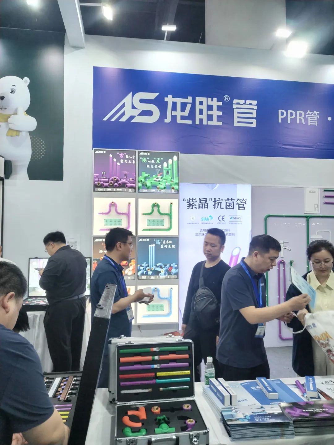 龍勝管2025成都建博會：用科技重塑健康，以藝術定義未來